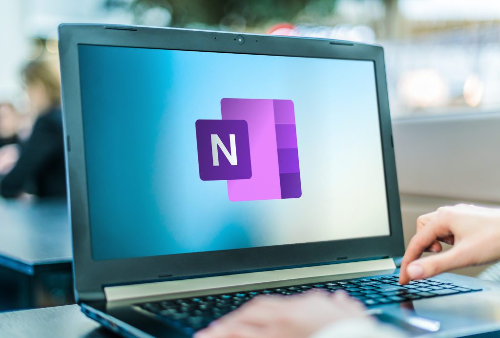 8 Reasons to Start Using OneNote for Organization, Meeting Notes, & More